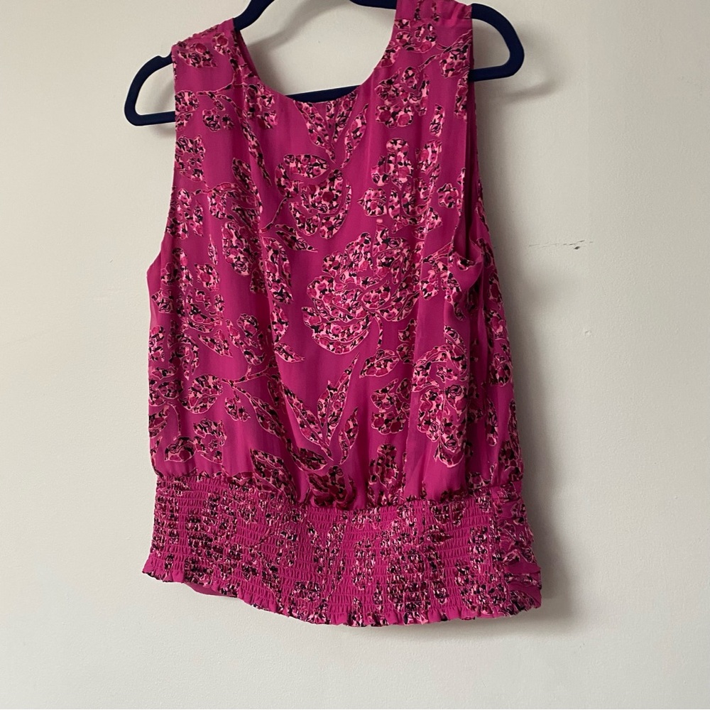White House Black Market Pink Floral Blouse - Picture 6 of 7